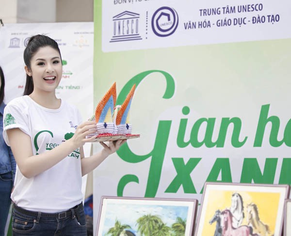 Ngọc Hân tươi tắn hưởng ứng Giờ Trái đất 2014 - ảnh 1